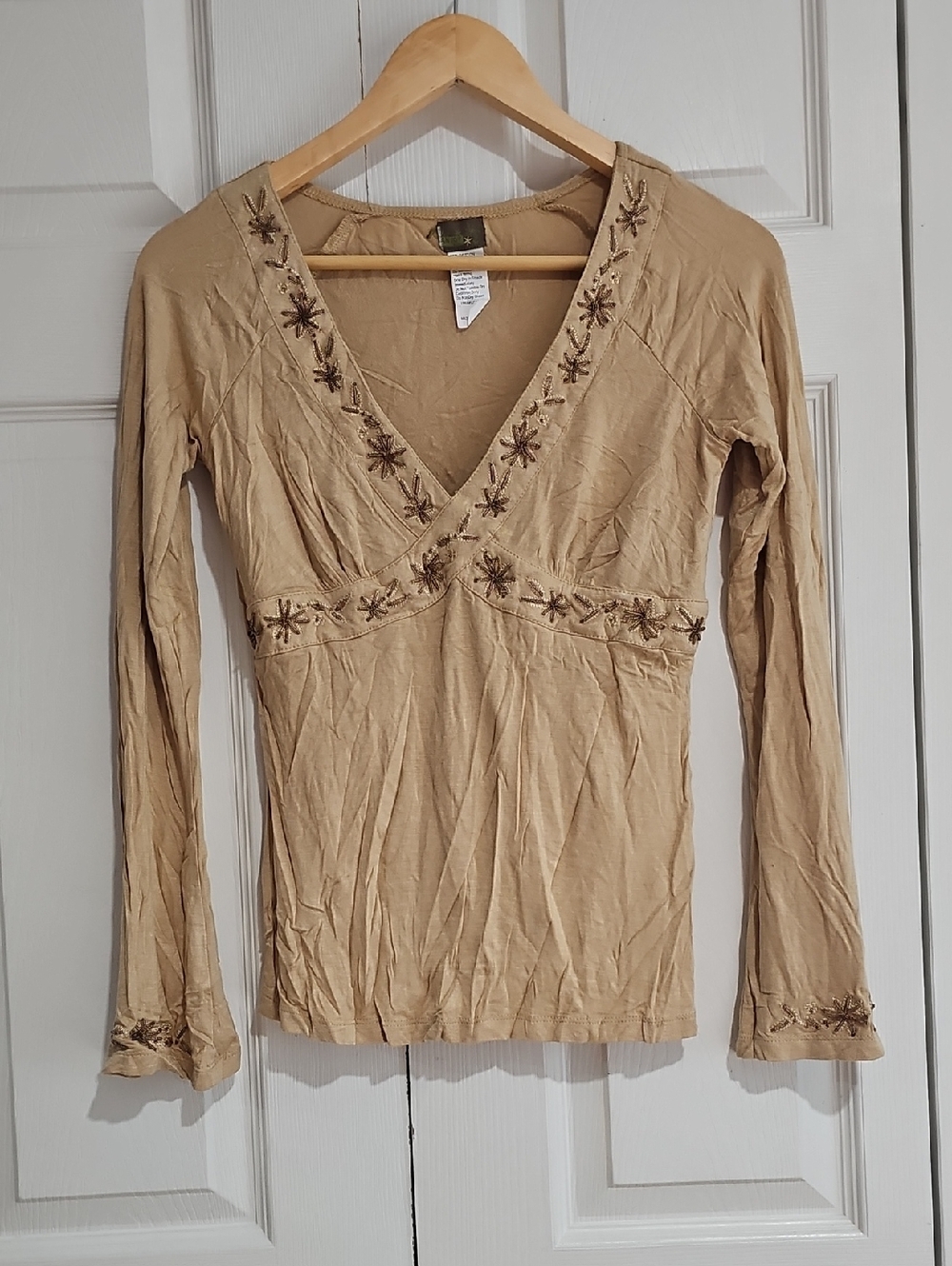 🌾✨ Boho Embroidered Empire Waist Top Size M ✨🌾